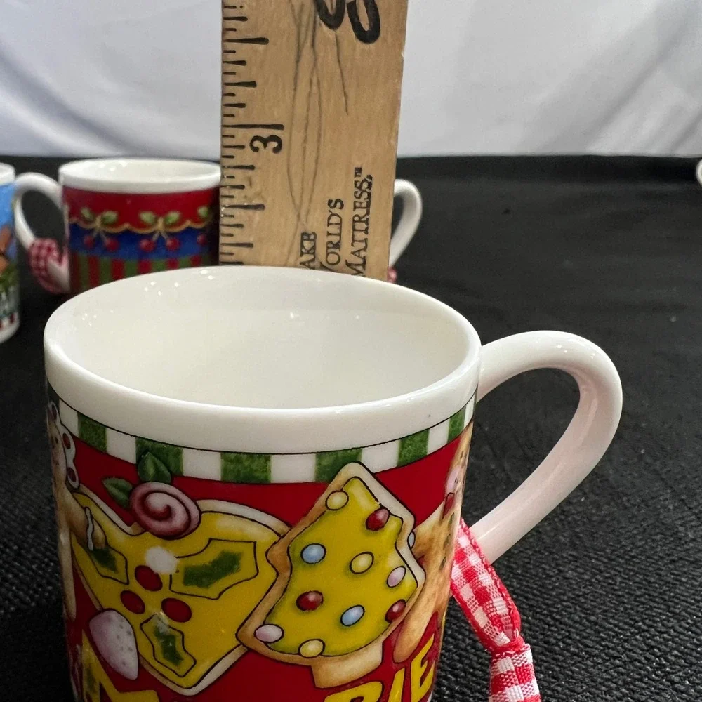 ME Ink Mary Engelbreit Mini Mug Christmas Ornaments Set of 4 Gingerbread Winter